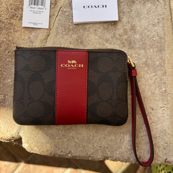 NEW WITH TAGS COACH SIGNATURE ZIP AROUND POUCH/ WRISTLET - Picture 2 of 6